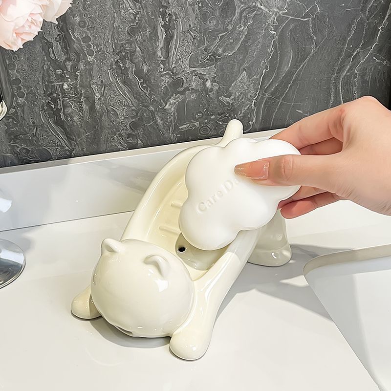حامل صابون على شكل قطة لطيفة،  - مراجعة Tiny Home Bathroom Kit وسعره